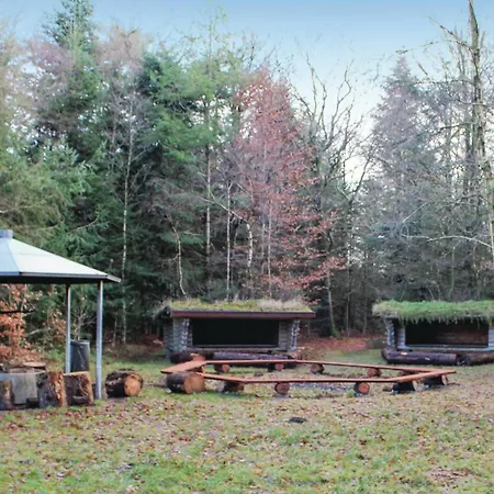 شقة Stunning In With Outdoor Swimming Pool